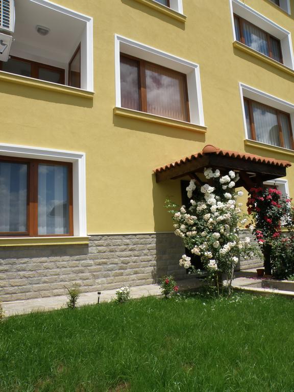 Apartments Kaloyan Veliko Tŭrnovo Exterior foto